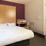 فندق B&B Hotel Arras 2*