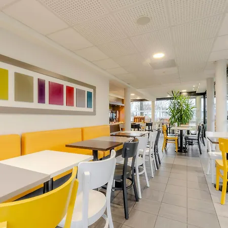 B&B Hotel Arras אראס