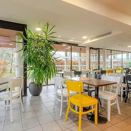 Szálloda B&B Hotel Arras