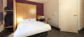 Отель B&B Hotel Arras 2*