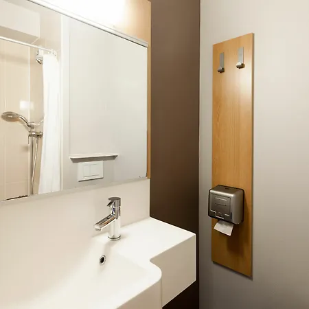 B&B Hotel Arras 2*