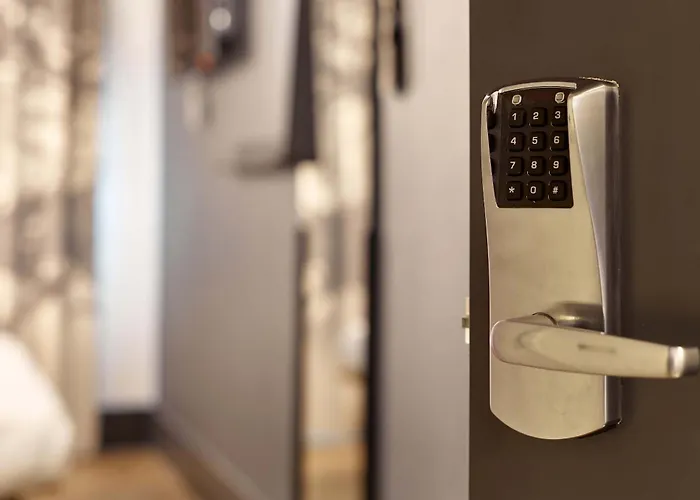 Hotel B&B Hotel Arras 2*