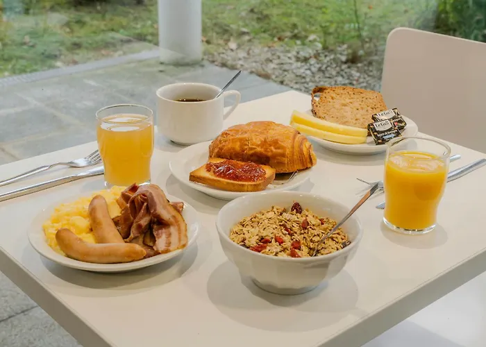 B&B Hotel Arras Hotel 2*