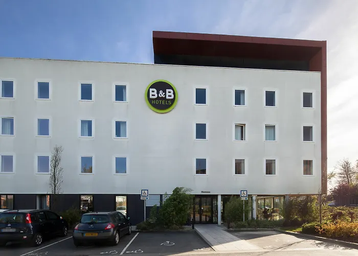 B&B Hotel Arras Hotel 2*